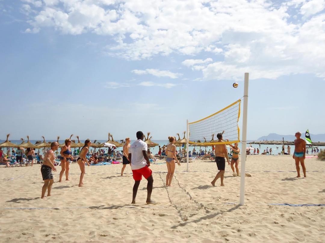 Apartamentos Esperanza Park Playa de Muro  Dış mekan fotoğraf